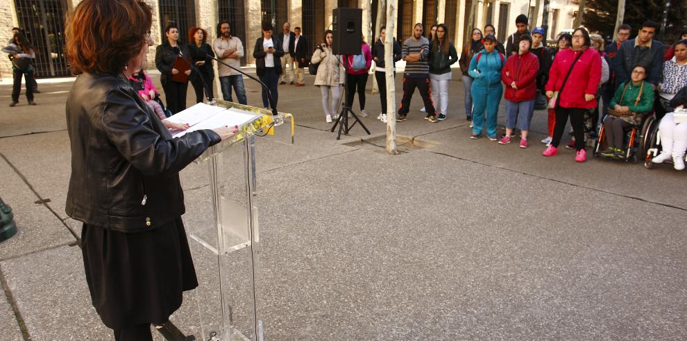 Broto conmemora el Día de las Naciones Unidas con alumnos de Disminuidos Físicos de Aragón