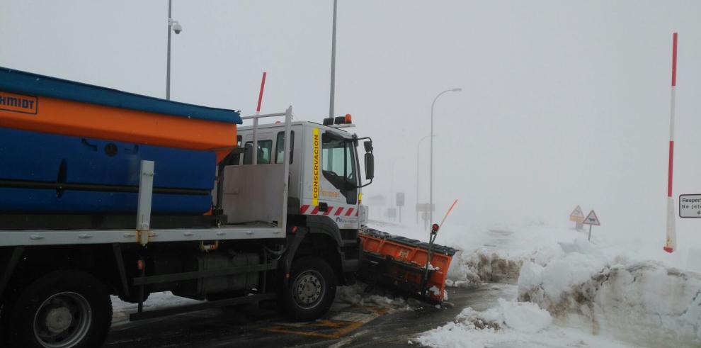 Continúa la situación de alerta por aludes en varias carreteras