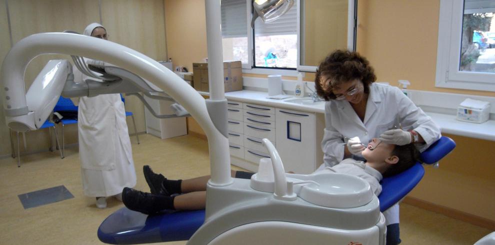 Un total de 95.275 niños aragoneses tienen dentista gratuito durante este año