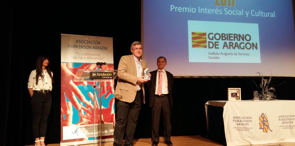 El IASS recibe el premio Interés Social y Cultural de la Asociación Parkinson Aragón