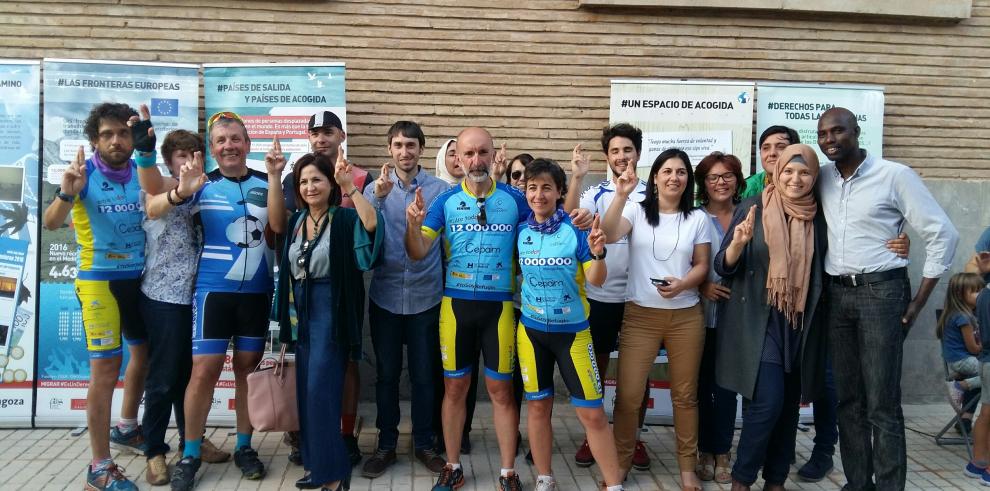 El Instituto Aragonés de la Juventud recibe a los participantes en el Reto “12 millones de pedaladas por la acogida de personas refugiadas en España y en Europa”