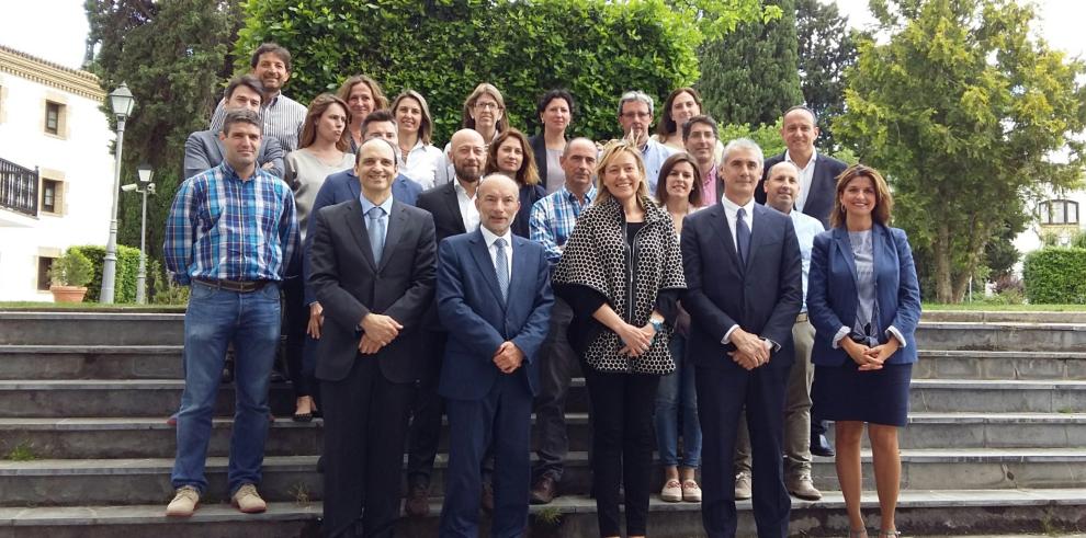 Gastón expone el éxito de la Responsabilidad Social de Aragón a los alumnos del Instituto Empresa