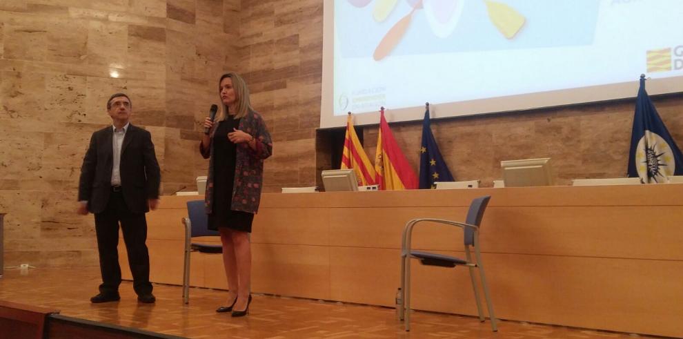 Pilar Alegría: "Unir creatividad de los emprendedores con investigadores e instituciones es el camino a seguir"