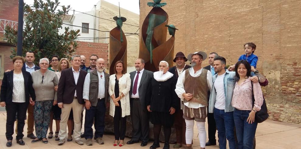 Pedrola rinde homenaje al genio universal con un Conjunto Escultórico Cervantino