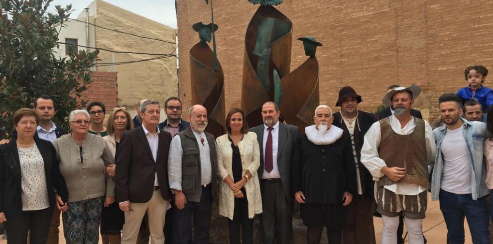 Pedrola rinde homenaje al genio universal con un Conjunto Escultórico Cervantino