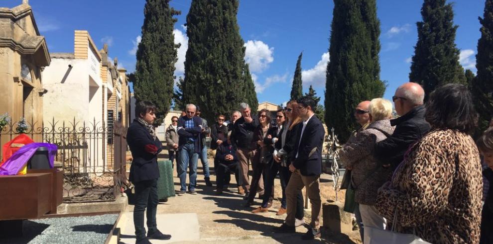 Nacho Escuín inaugura el memorial-osario de las víctimas de la Batalla de Caspe