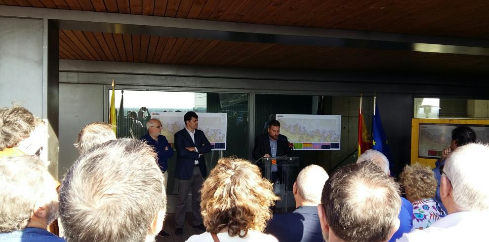 Presentación del “Proyecto Tresmiles” que establece el nombre oficial de 160 montañas de Aragón