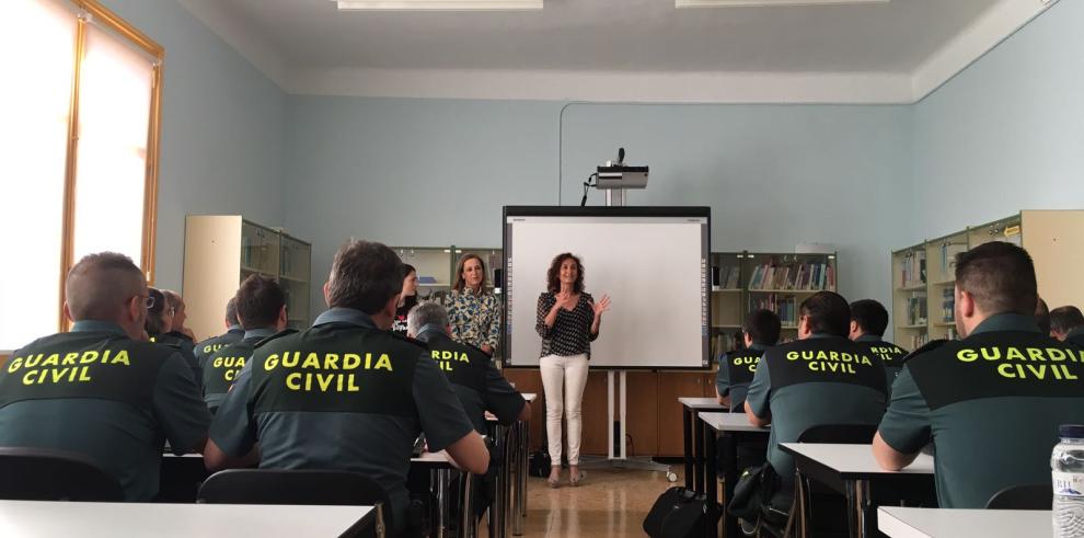 Educación forma en Huesca a las Fuerzas y Cuerpos de Seguridad que imparten charlas de seguridad y convivencia en centros educativos