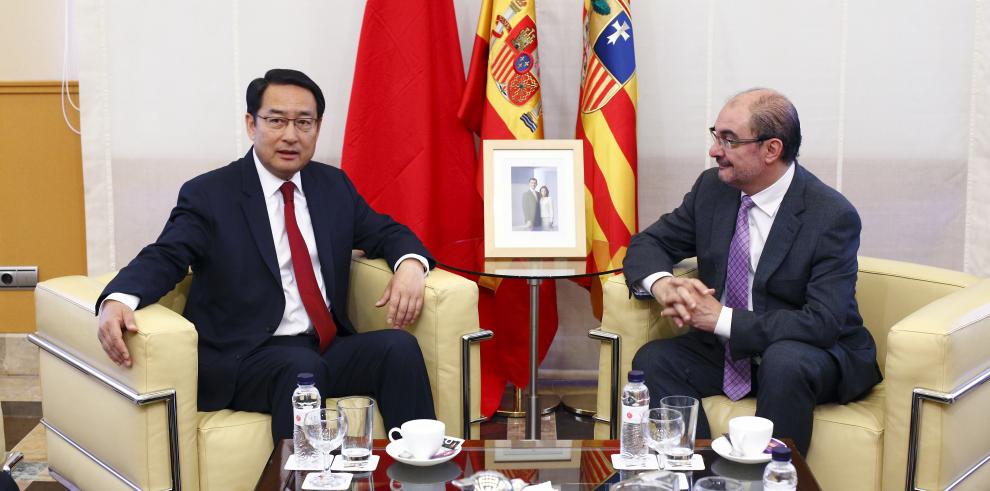 Aragón consolida el enlace con China