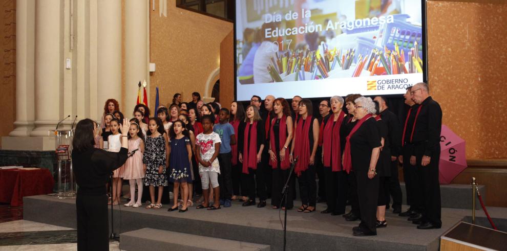 La Educación Aragonesa vive su día grande con un homenaje a sus protagonistas