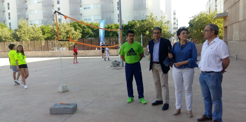 El Departamento de Educación, Cultura y Deporte abre los centros a los barrios para promocionar la práctica deportiva entre la población juvenil