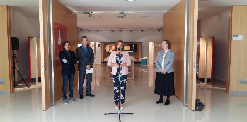 La exposición “16 personajes que maravillan y… Miguel de Cervantes” llega a la capital turolense