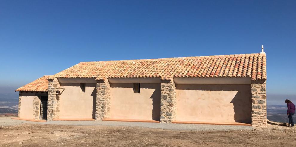 Terminan las obras de rehabilitación en la ermita de Camarena de la Sierra