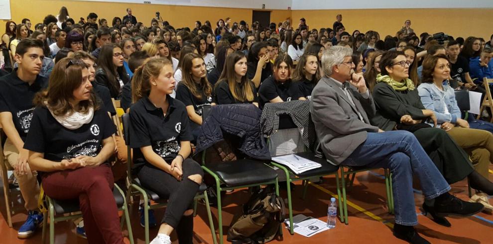 Más de 300 alumnos y profesores de la provincia de Zaragoza ponen en común sus experiencias en materia de convivencia