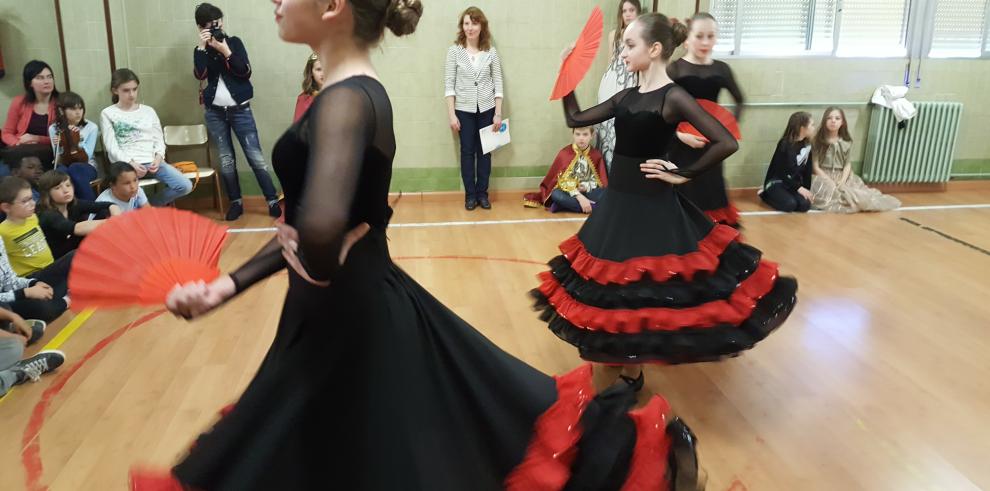 El colegio público Hispanidad y el CPIFP Los Enlaces reciben la visita de alumnos del Colegio Cervantes de Moscú