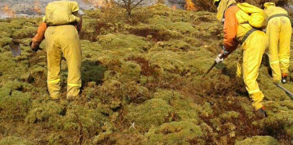 El incendio de la Ribagorza no amenaza poblaciones