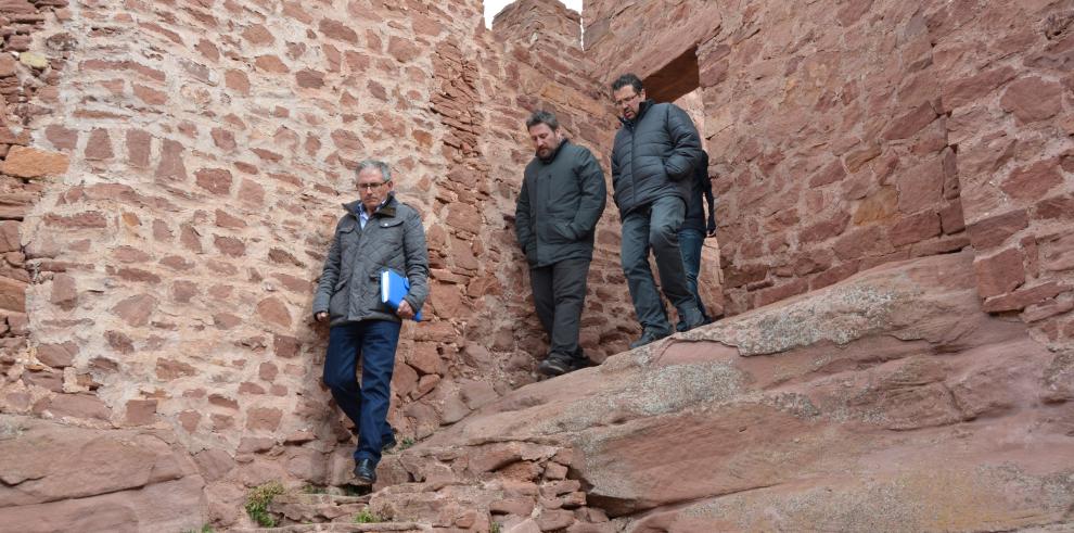 José Luis Soro visita el castillo de Peracense y resalta el potencial turístico para el desarrollo de la zona