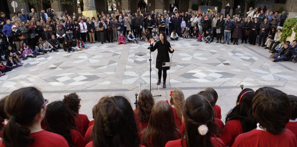 Cerca de 3.500 personas han participado hoy en la jornada de puertas abiertas del edificio Pignatelli