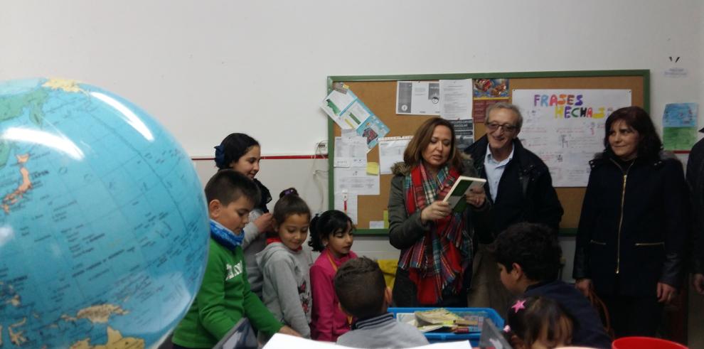 La consejera de Educación se compromete a trabajar en la estabilidad del profesorado en el medio rural