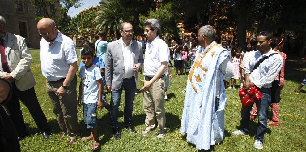 El Presidente de Aragón da la bienvenida a los niños saharauis que pasan en Aragón sus “Vacaciones en Paz”