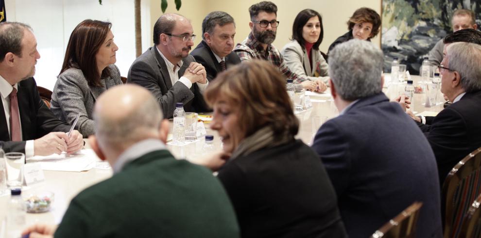 El Presidente de Aragón quiere reformar la Administración Autonómica para que se convierta en aliada de la iniciativa económica y de la gestión política