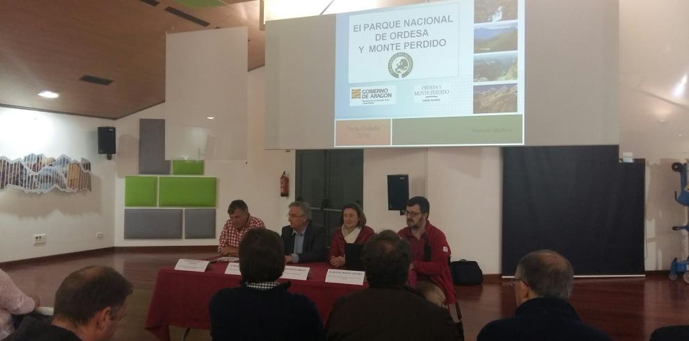 Olona destaca la importancia de vincular la ganadería y la agricultura a los espacios naturales protegidos para su conservación