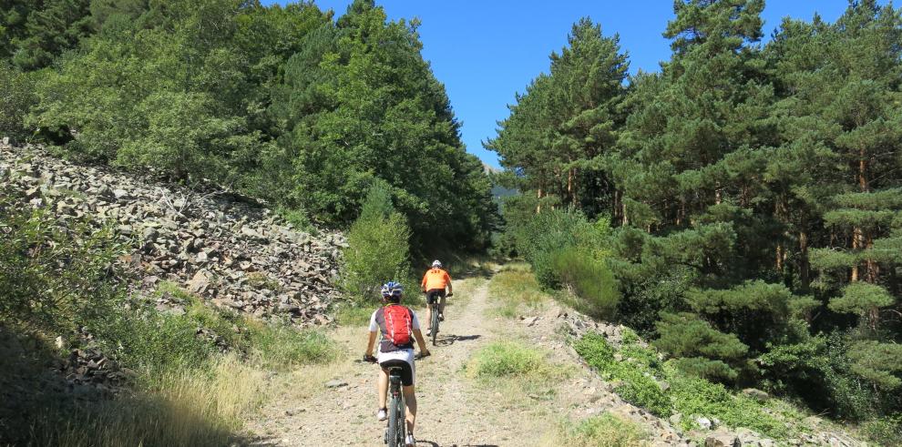 Conoce el Parque Natural del Moncayo desde las dos ruedas