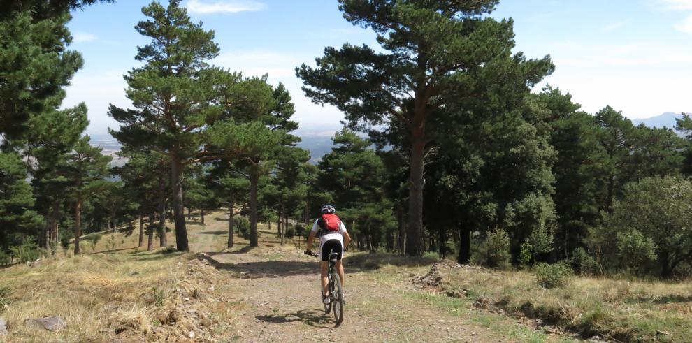 Conoce el Parque Natural del Moncayo desde las dos ruedas