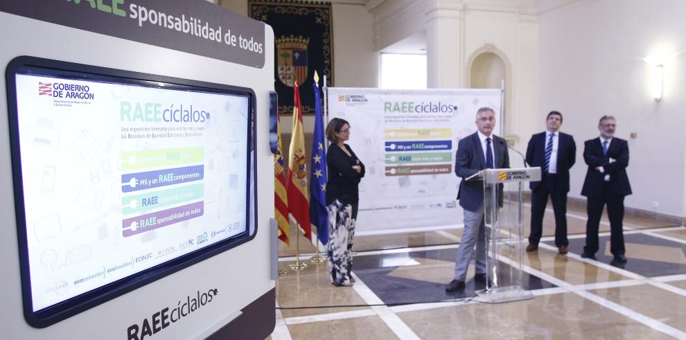 Reciclar más y mejor los aparatos eléctricos y electrónicos, objetivo de la exposición “RAEEcíclalos”