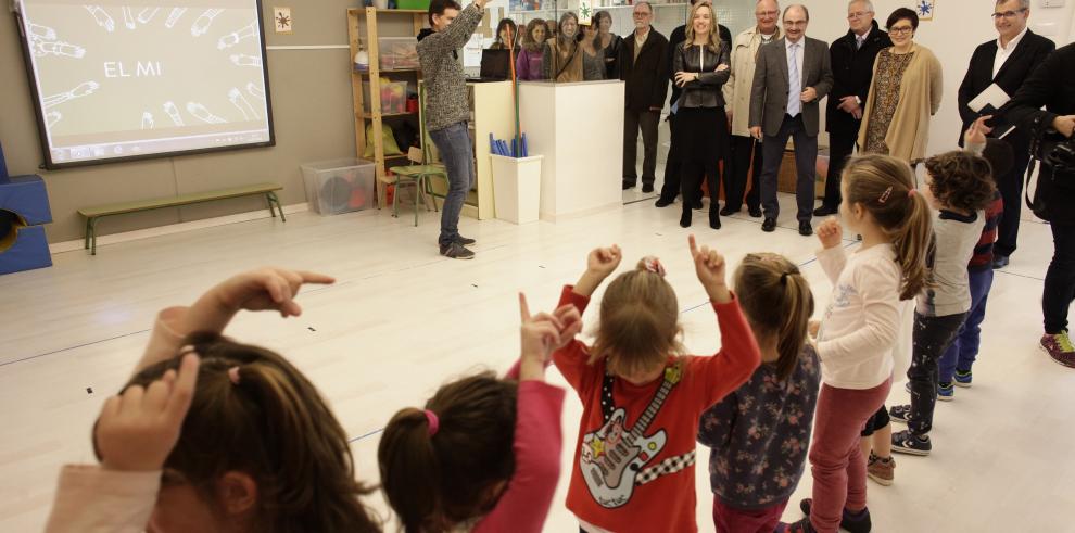 Al finalizar el curso más de 280 centros educativos del medio rural aragonés tendrán servicio de banda ancha