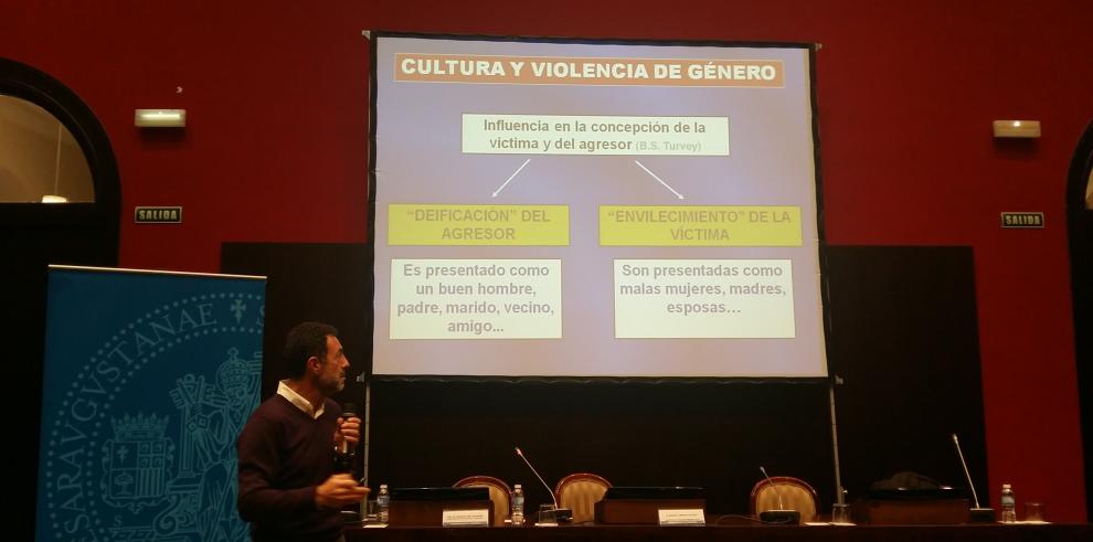 “Desde el periodismo se puede hacer una labor de prevención contra la violencia de género que es fundamental”