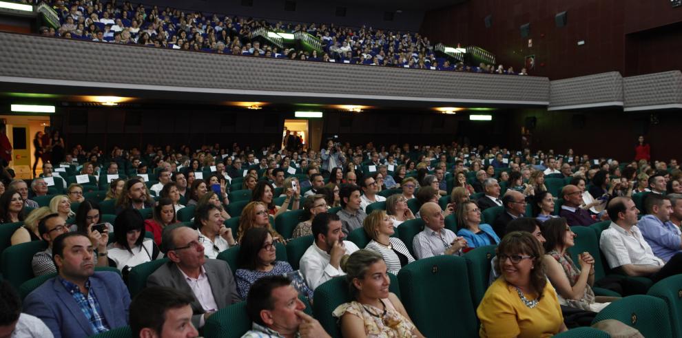 Pérez, Gastón y Soro asisten al estreno de la película Nuestros Amantes de Miguel Ángel Lamata