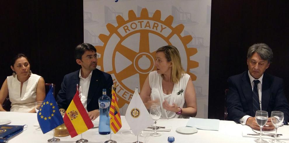 Marta Gastón analiza el potencial de Aragón como plataforma logística ante el Rotary Club de Huesca