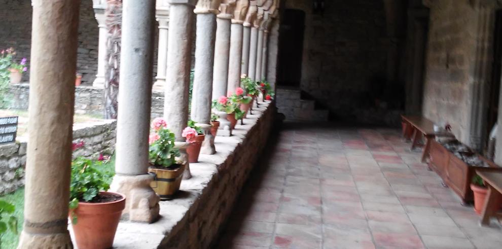 Comienzan los trabajos de restauración en el claustro de la antigua Catedral de Roda de Isábena