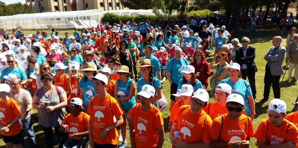 María Victoria Broto asiste junto a más de mil personas a la II Fiesta de Verano de Atades Zaragoza