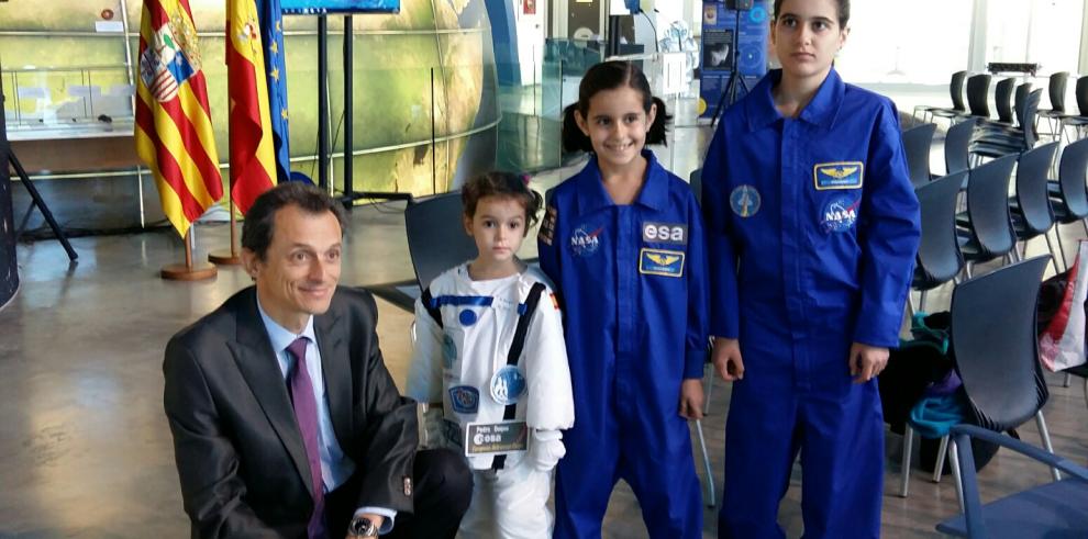 Marta Gastón inaugura “El Rincón de la Agencia Espacial Europea”, en el Espacio 0.42