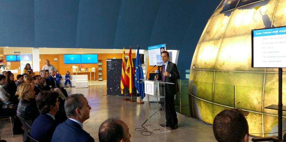 Marta Gastón inaugura “El Rincón de la Agencia Espacial Europea”, en el Espacio 0.42