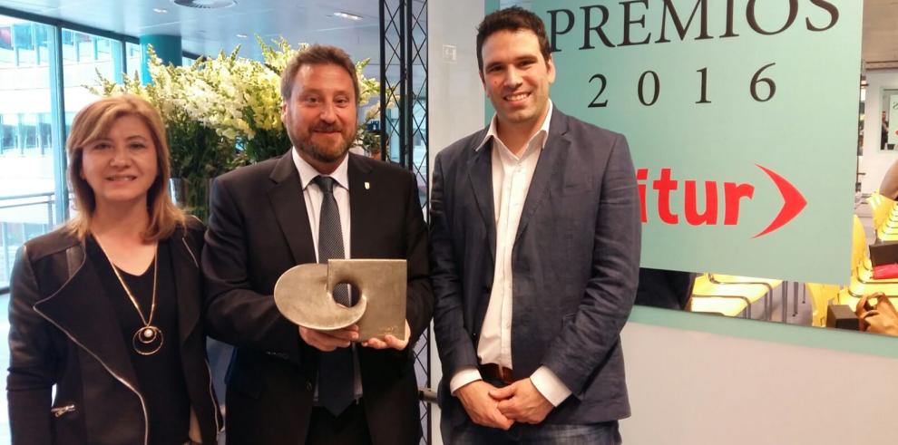 Aragón recibe el premio mejor estand de Fitur 2016