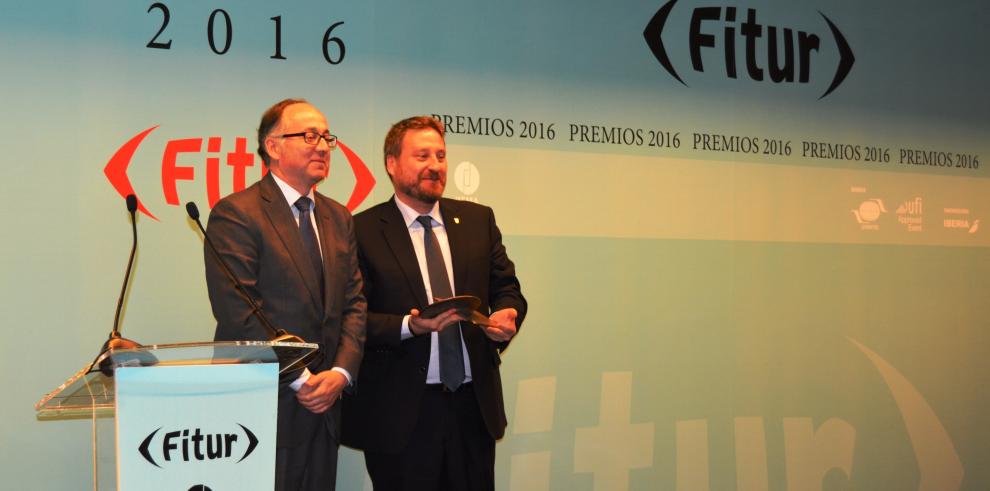 Aragón recibe el premio mejor estand de Fitur 2016