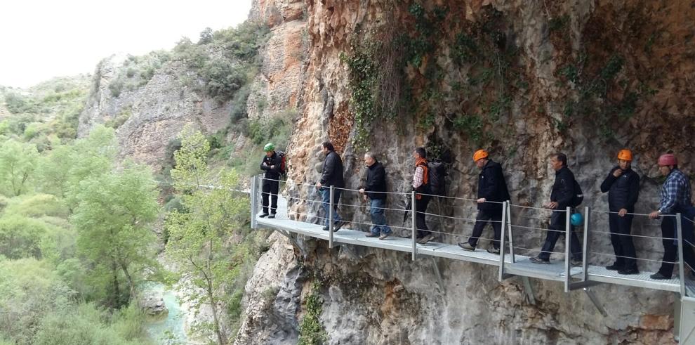 Soro señala la importancia de los Senderos Turísticos como producto de calidad para la promoción de Aragón