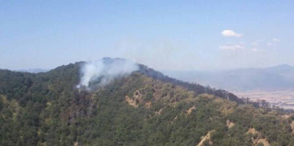 Controlada la reactivación del fuego en San Juan de la Peña