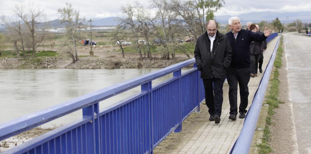 Javier Lambán asegura que defenderá los intereses de Aragón en materia hídrica 