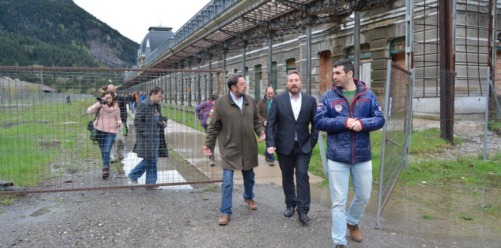 Primer paso para poner en marcha el proyecto de recuperación de la estación de Canfranc