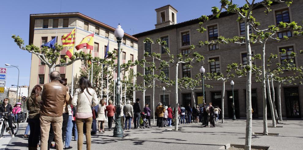 Más de 5.000 personas han participado ya en la jornada de puertas abiertas del Edificio Pignatelli