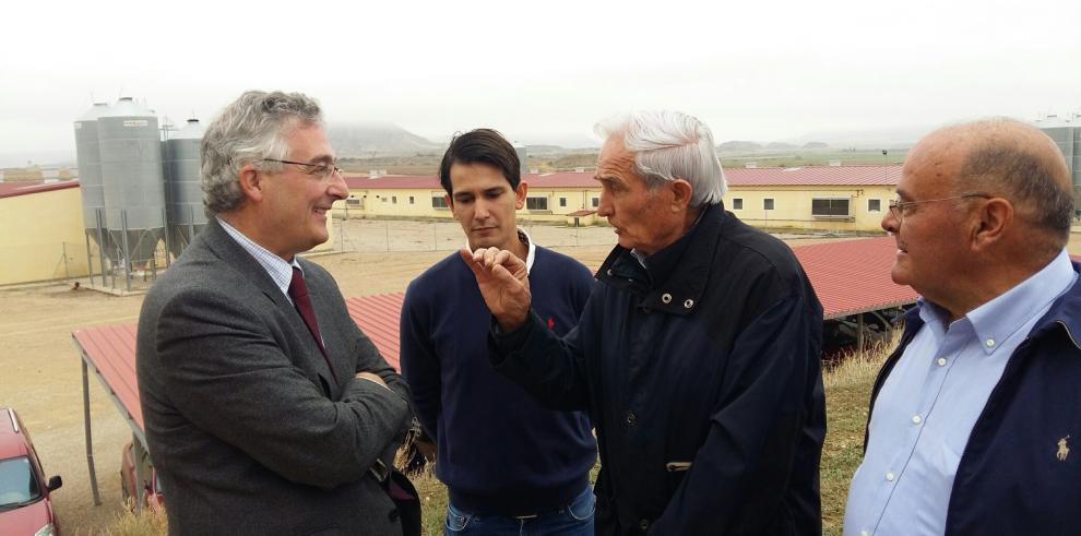 Olona destaca la labor de las OCAS de facilitar las gestiones administrativas del agricultor con carácter de proximidad