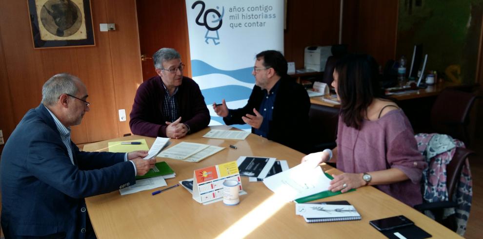 El IASS y el Colegio de Trabajadores Sociales de Aragón firman un convenio de colaboración para el desarrollo de los servicios sociales