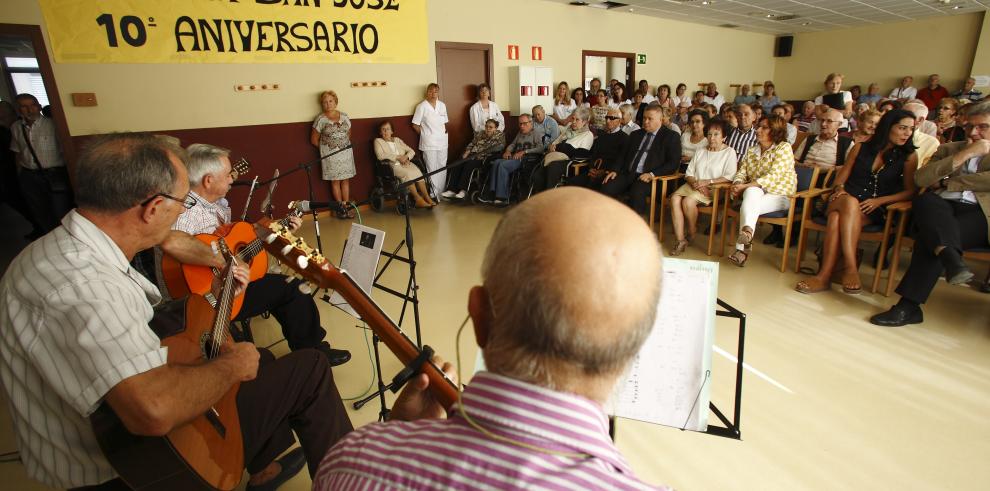 Broto: “Trabajaremos para devolver a los mayores el esfuerzo que hicieron para conseguir los derechos de los que ahora disfrutamos todos”