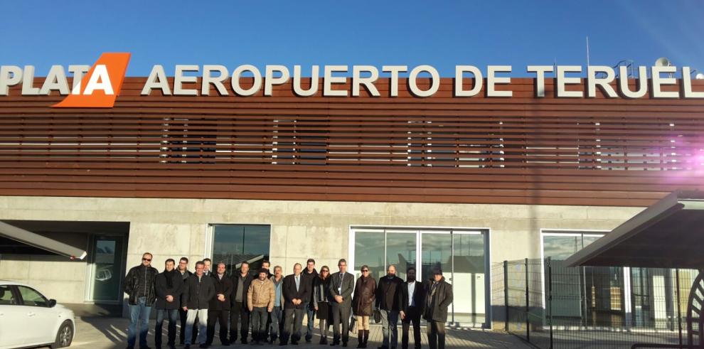 CEOE-CEPYME celebra su reunión en la sala del Aeropuerto de Teruel y visita las instalaciones