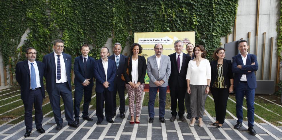 Lambán: “El problema del cambio climático es de primera magnitud y requiere soluciones de tipo ético y cultural”