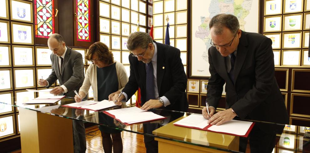 Gobierno de Aragón, Universidad de Zaragoza y Endesa diseñan un programa de formación para profesionales de los servicios sociales sobre el uso eficiente de la energía en el ámbito doméstico